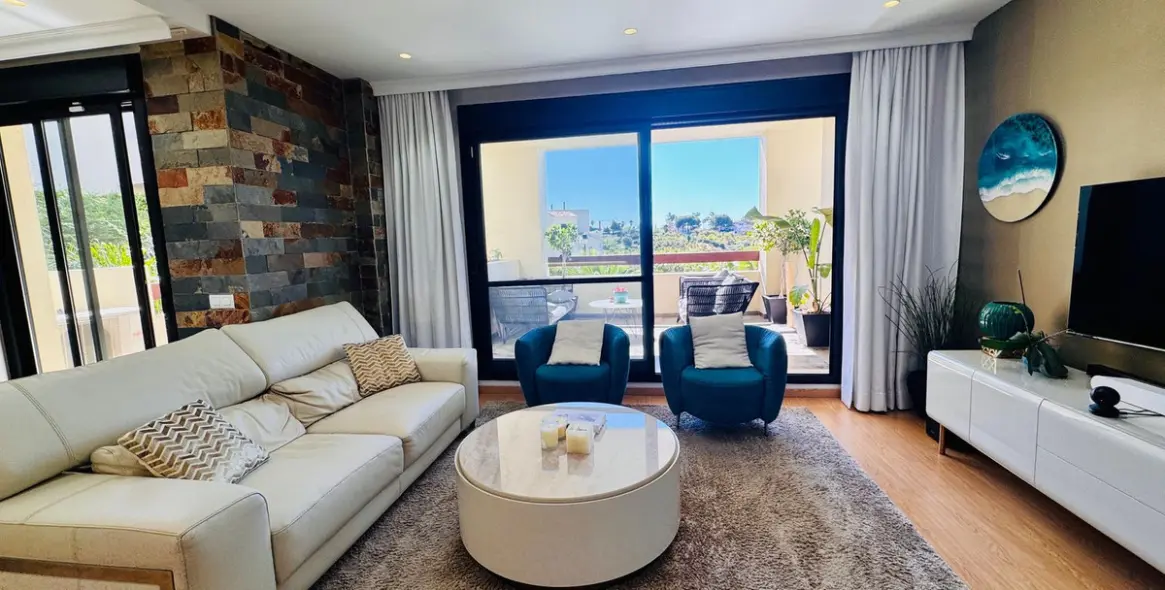 Sale of middle floor apartment in Selwo 5