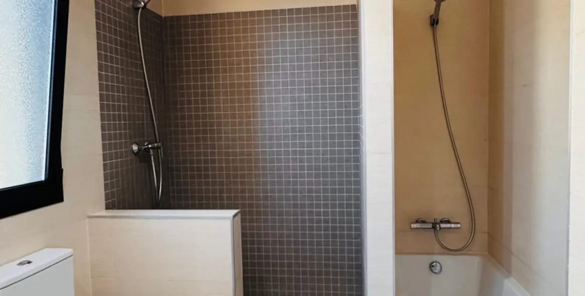 Sale of middle floor apartment in Selwo 8