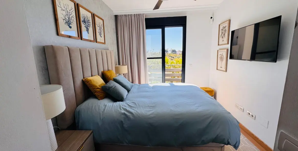 Sale of middle floor apartment in Selwo 16