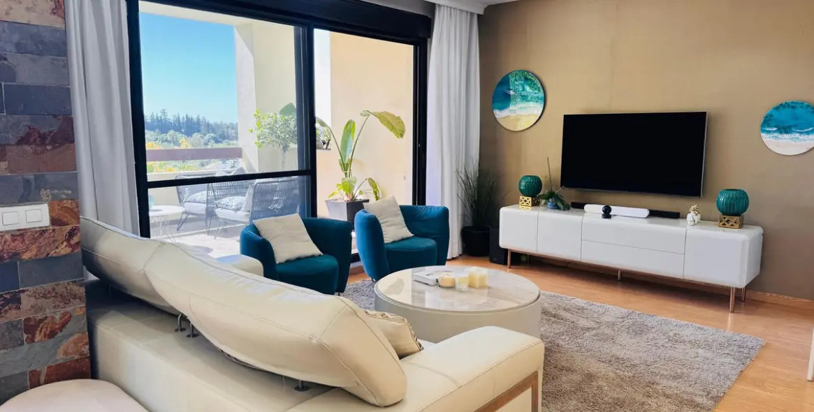 Sale of middle floor apartment in Selwo 31