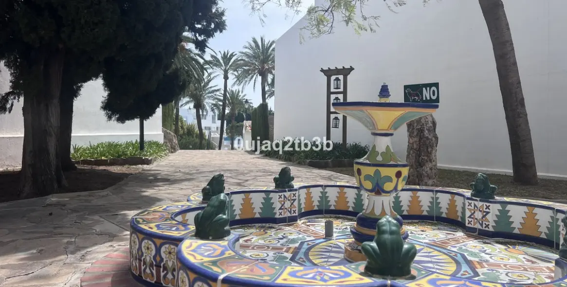 Sale of ground floor apartment in Nueva Andalucía 15