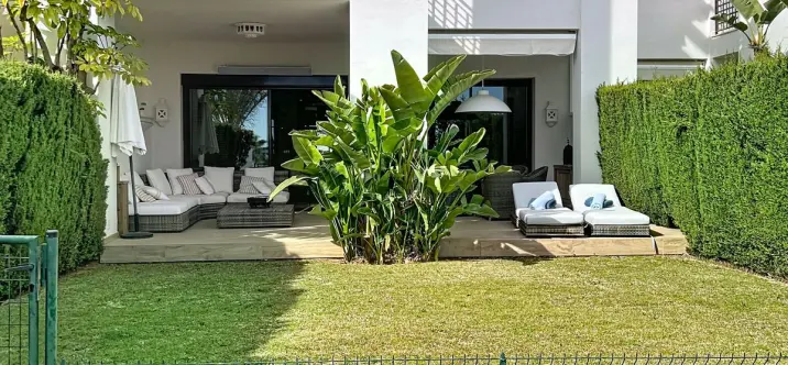 Продажа апартаментов на первом этаже в El Paraiso 2