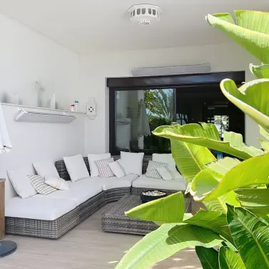 Продажа апартаментов на первом этаже в El Paraiso