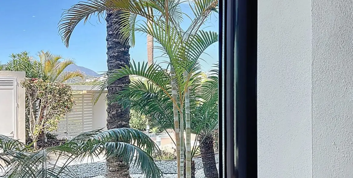 Продажа апартаментов на первом этаже в El Paraiso 13