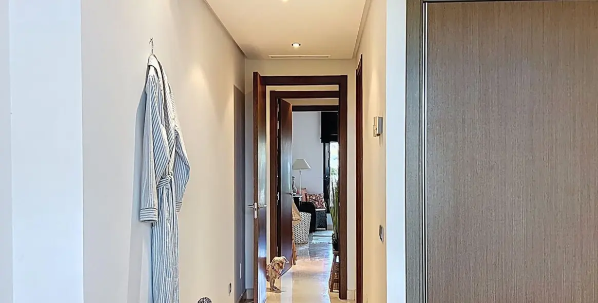 Продажа апартаментов на первом этаже в El Paraiso 35