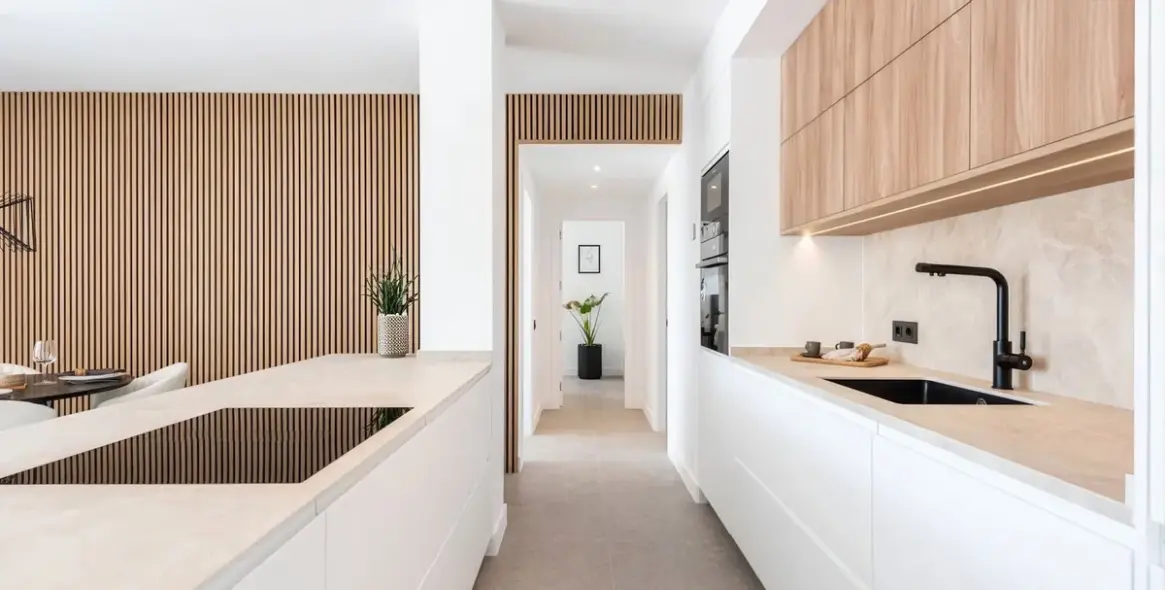 Sale of middle floor apartment in Benahavís 9