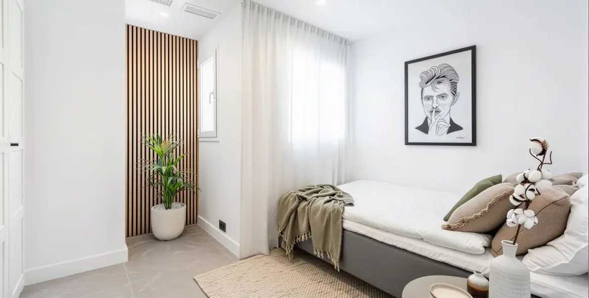 Sale of middle floor apartment in Benahavís 16