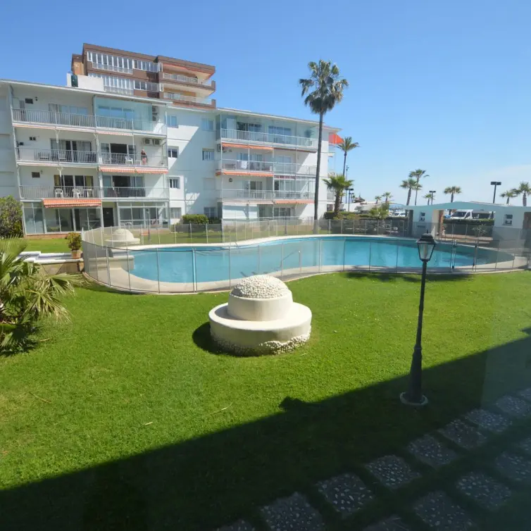 Sale of ground floor apartment in Los Boliches