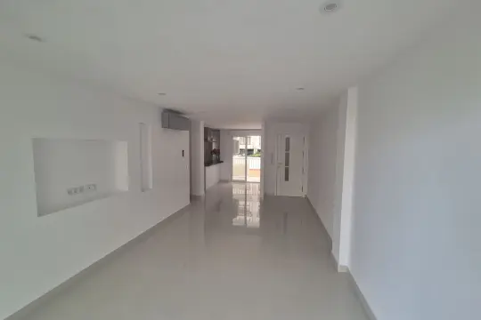 Image 4 thumb