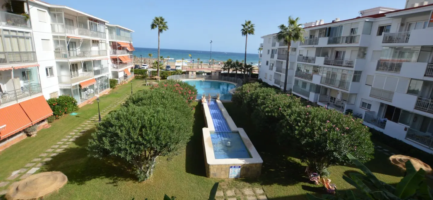 Sale of ground floor apartment in Los Boliches 4