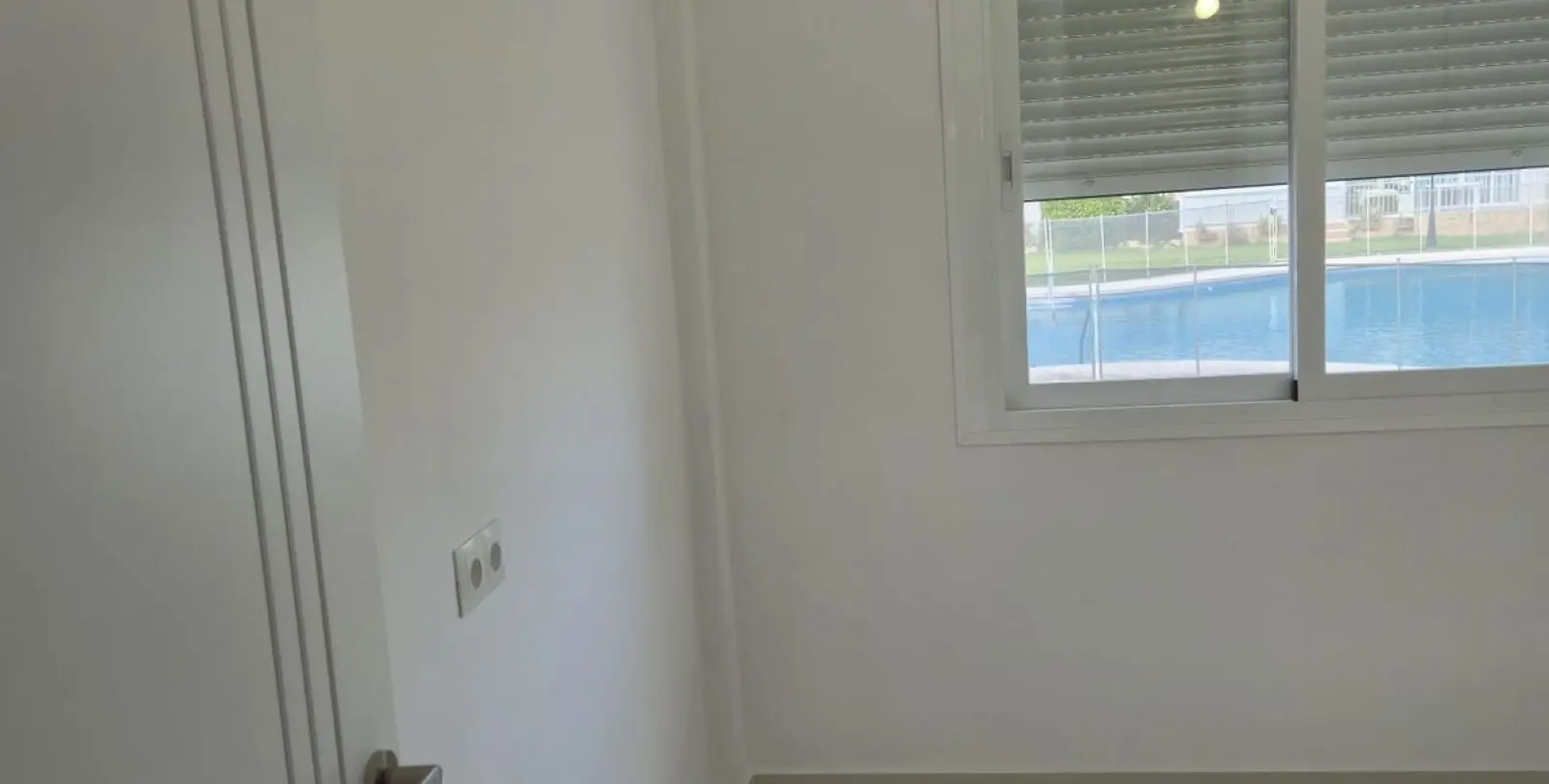 Sale of ground floor apartment in Los Boliches 20