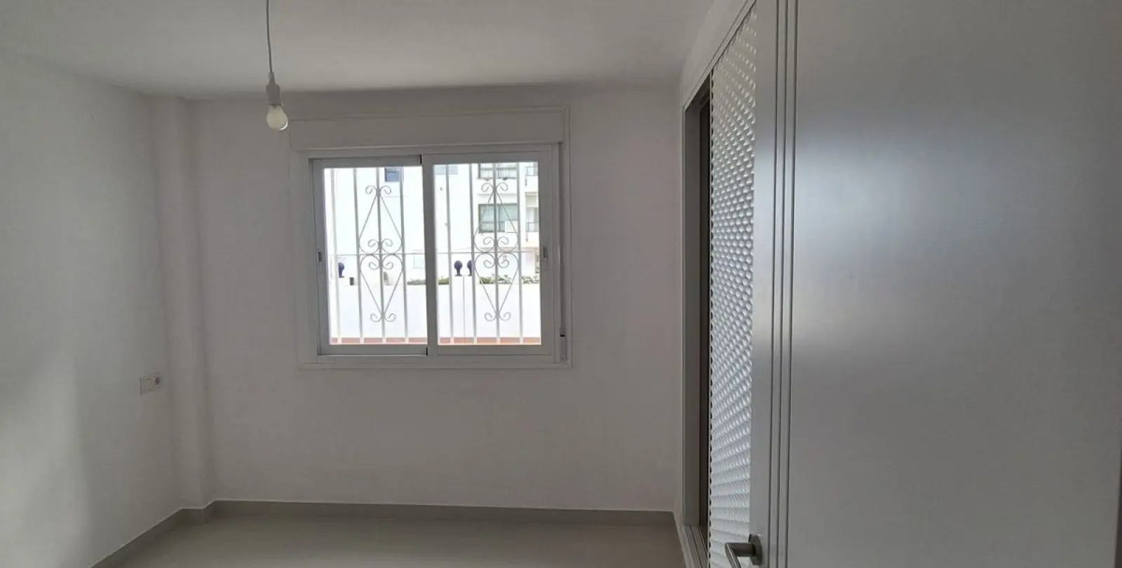 Sale of ground floor apartment in Los Boliches 25