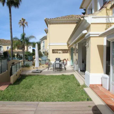 Venta de casa pareada en Elviria
