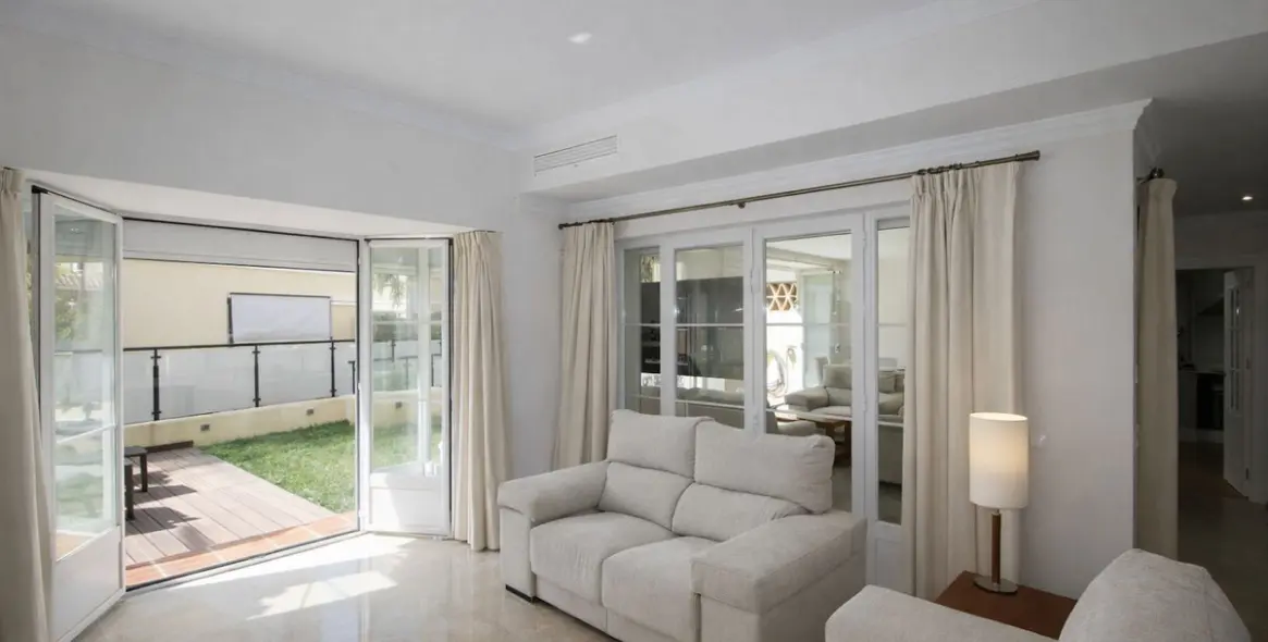 Venta de casa pareada en Elviria 21