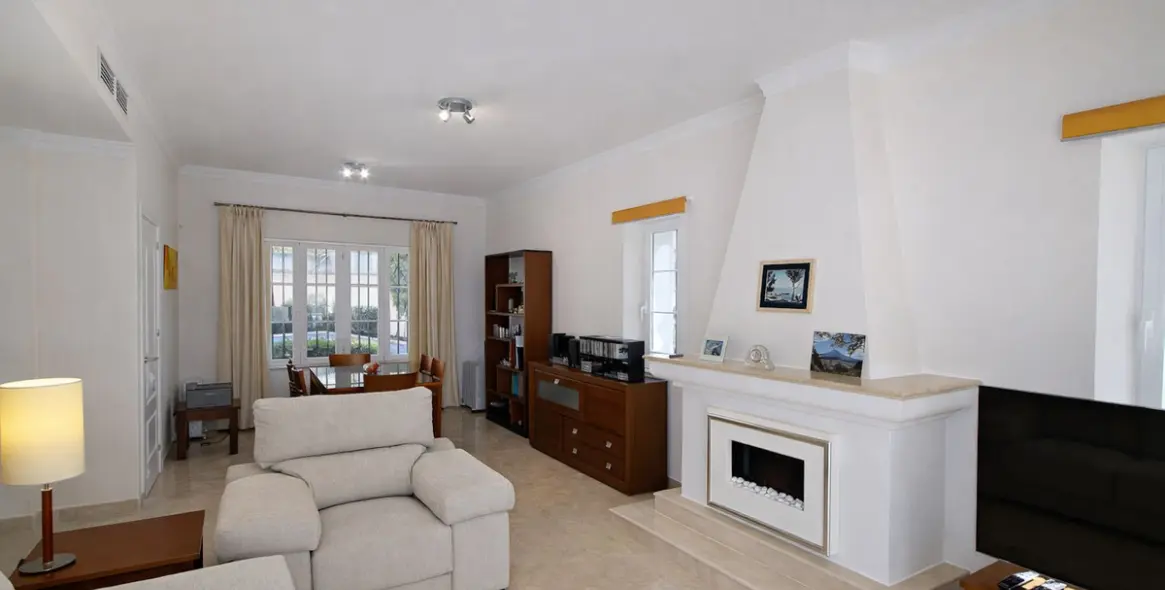 Venta de casa pareada en Elviria 22