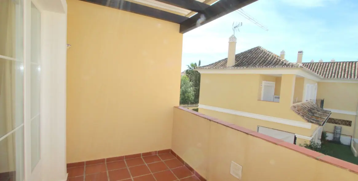 Venta de casa pareada en Elviria 34