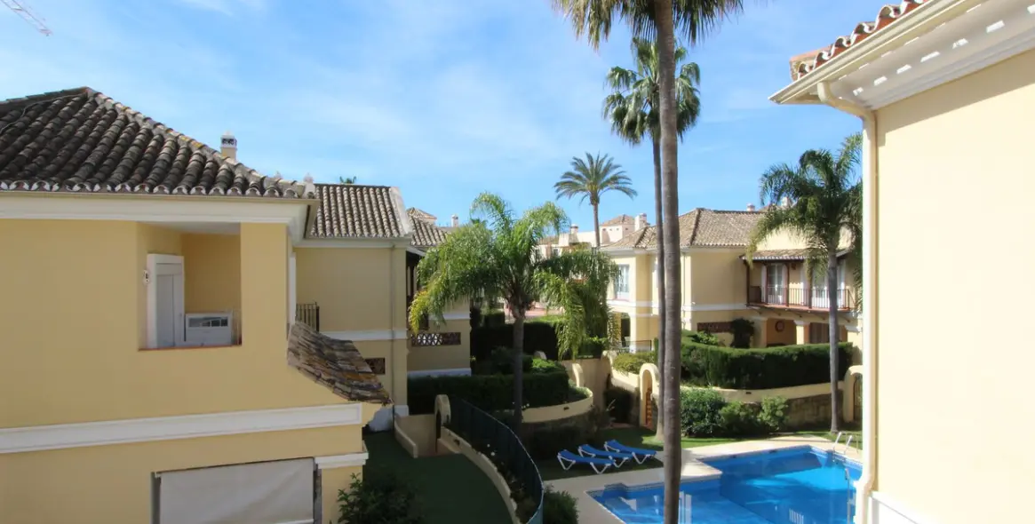 Venta de casa pareada en Elviria 36