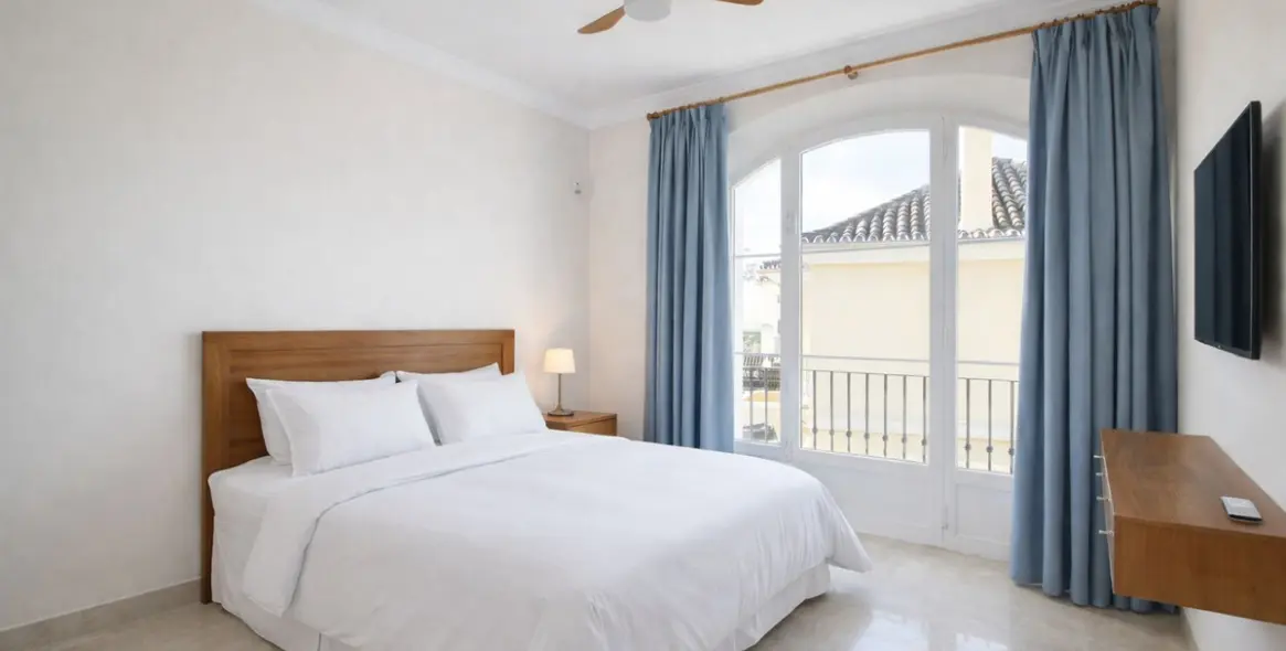 Venta de casa pareada en Elviria 40