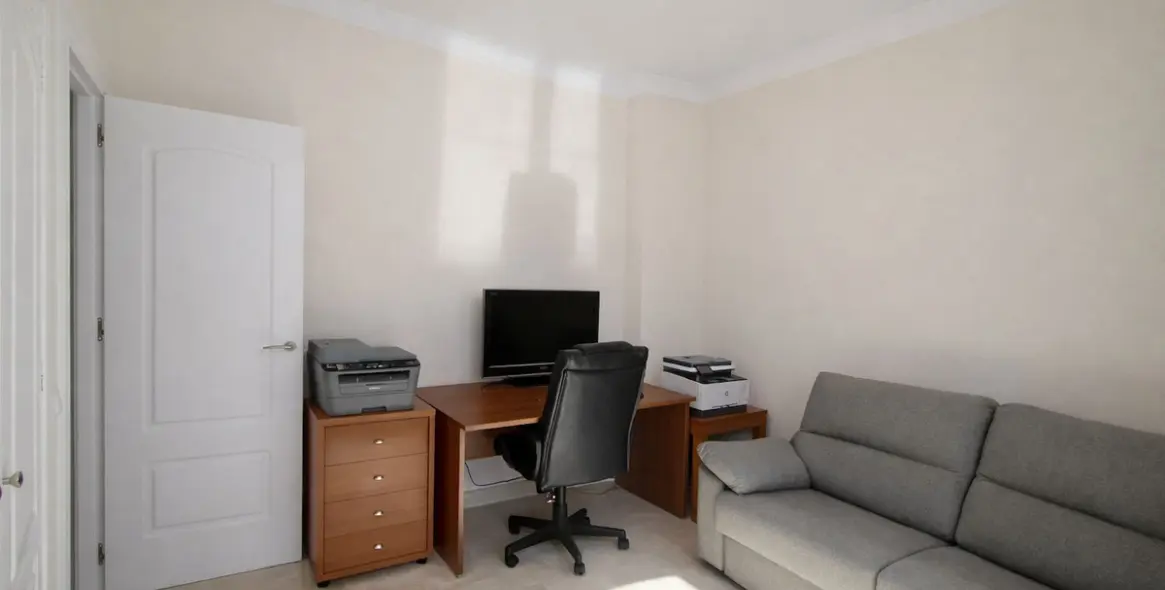 Venta de casa pareada en Elviria 48