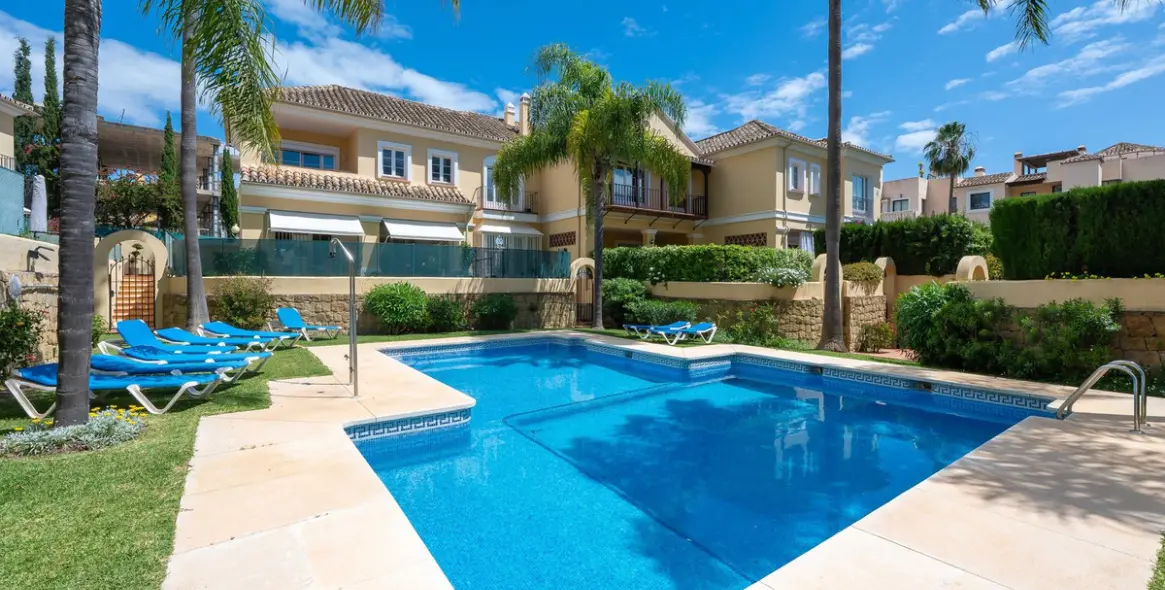 Venta de casa pareada en Elviria 77