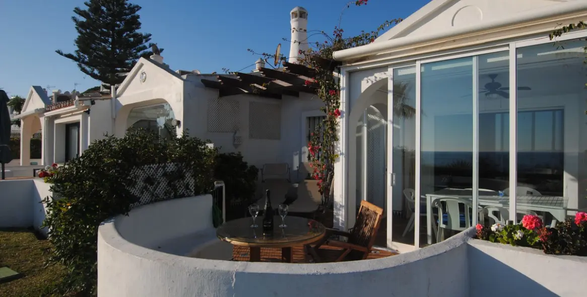 Sale of detached villa in Calahonda 18