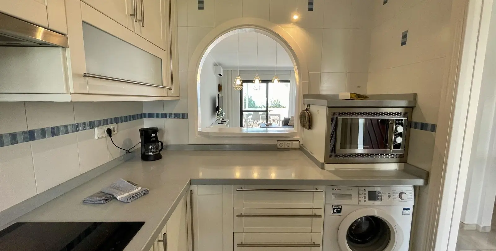 Sale of detached villa in Calahonda 7