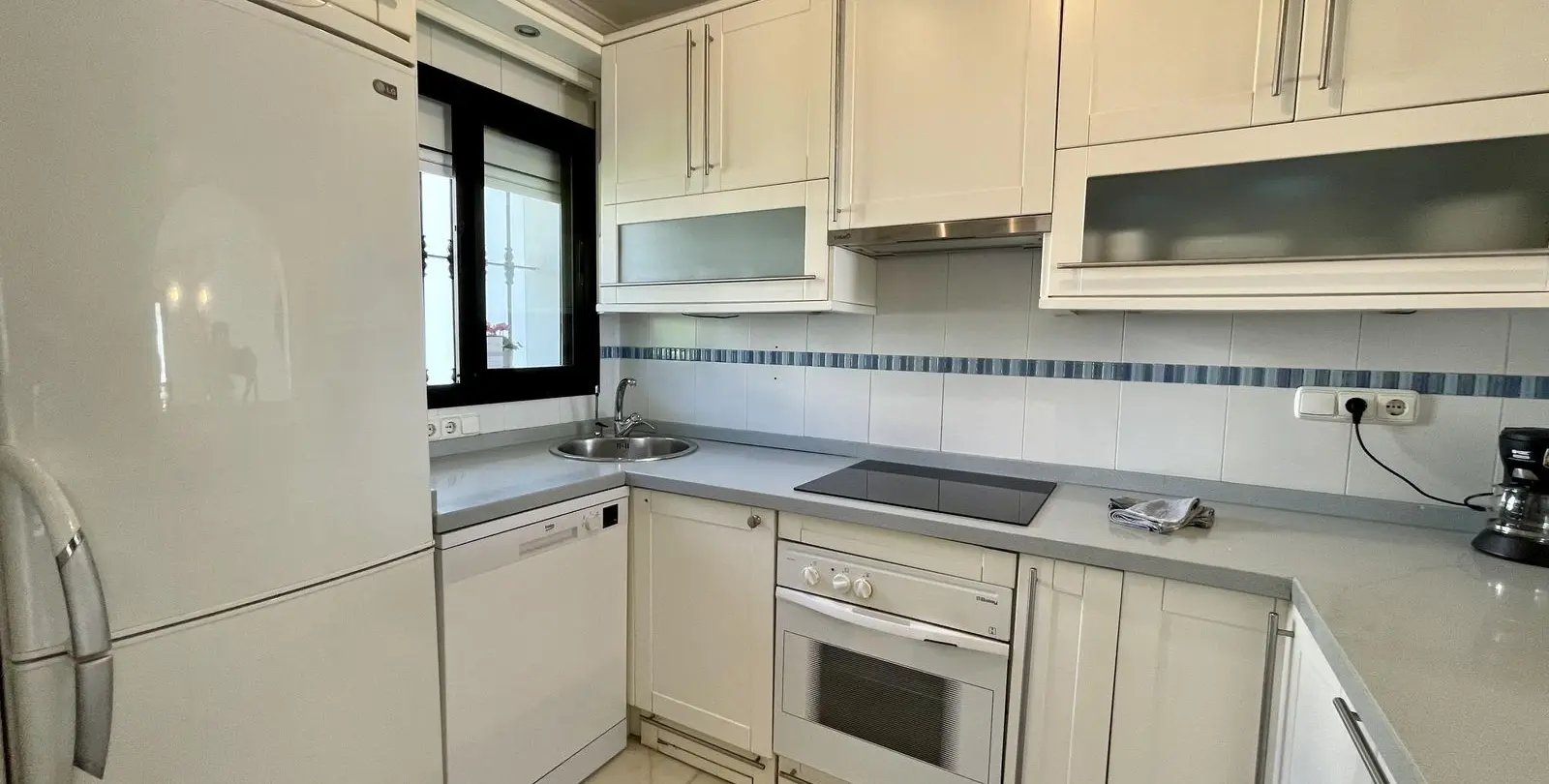 Sale of detached villa in Calahonda 8