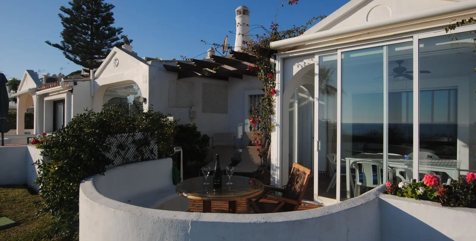 Sale of detached villa in Calahonda 18