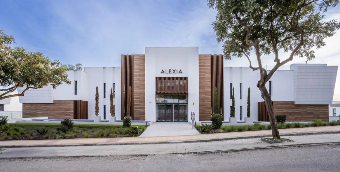 Продажа апартаментов на среднем этаже в Estepona 2