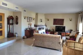 Image 6 thumb