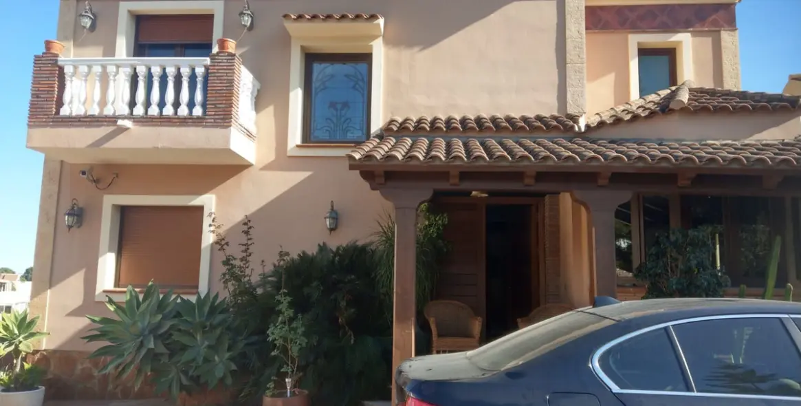 Sale of detached villa in Sierrezuela 20