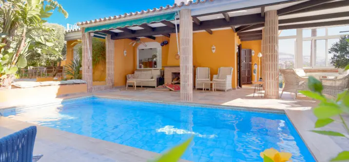 Venta de villa independiente en Torremuelle 3