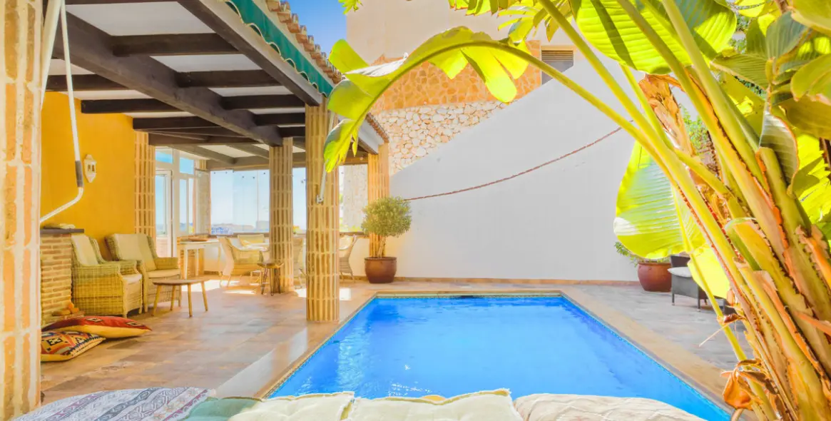 Sale of detached villa in Torremuelle 10