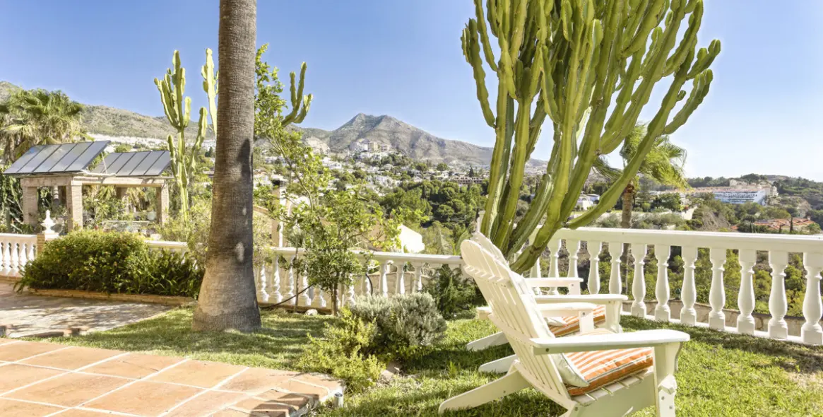 Sale of detached villa in Torremuelle 14