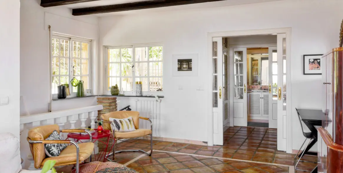 Sale of detached villa in Torremuelle 23