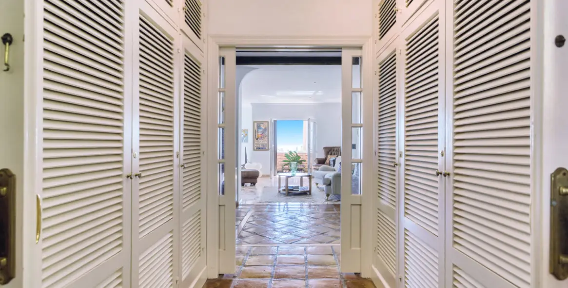 Sale of detached villa in Torremuelle 26