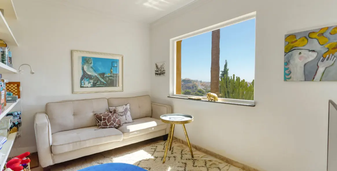 Sale of detached villa in Torremuelle 27