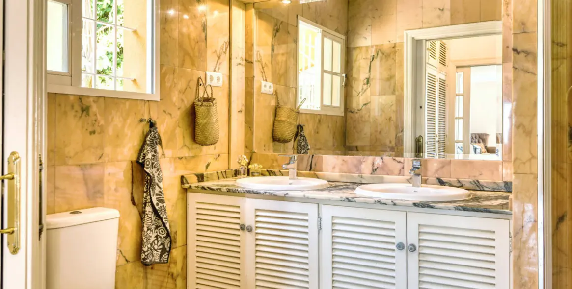 Sale of detached villa in Torremuelle 28