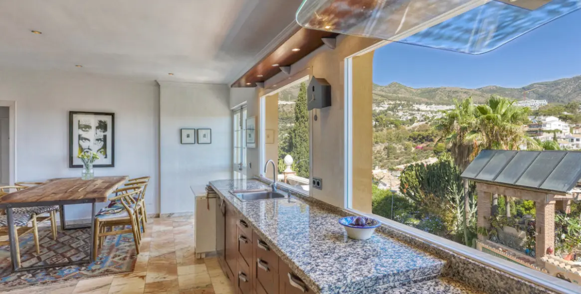 Sale of detached villa in Torremuelle 35