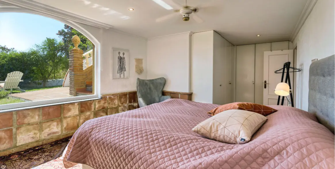 Sale of detached villa in Torremuelle 54