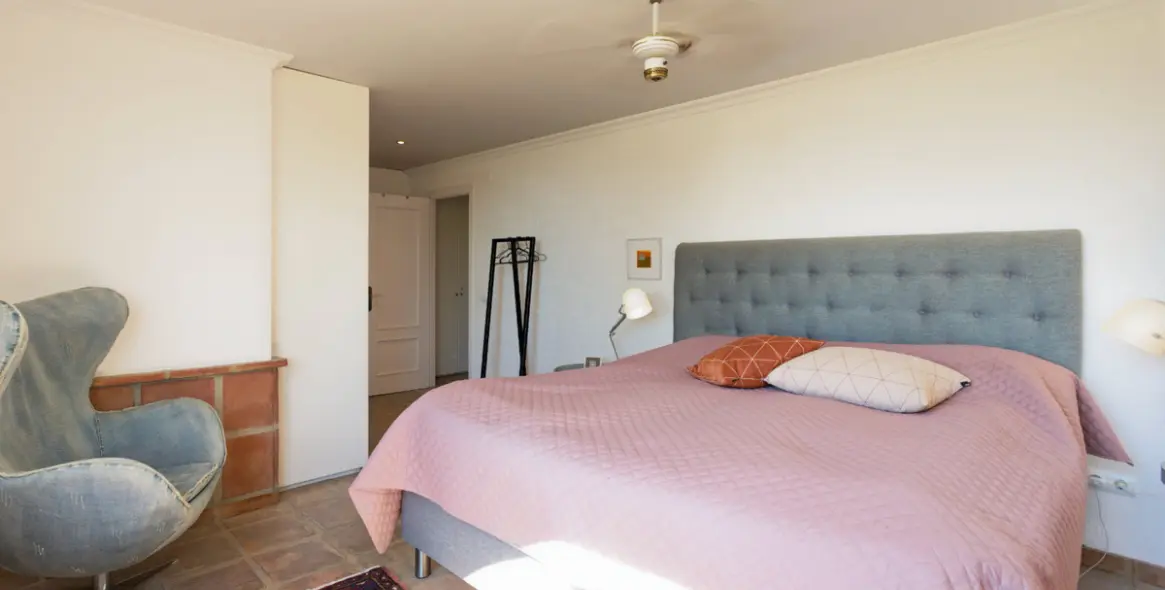 Sale of detached villa in Torremuelle 57