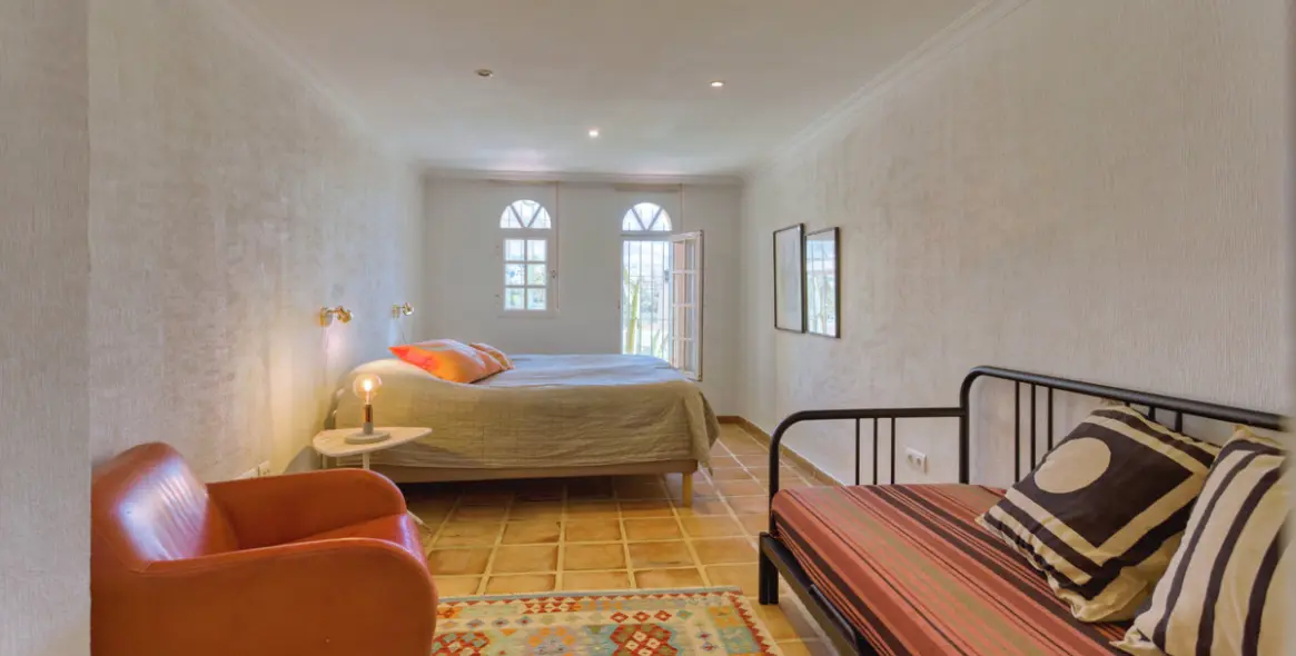 Sale of detached villa in Torremuelle 62