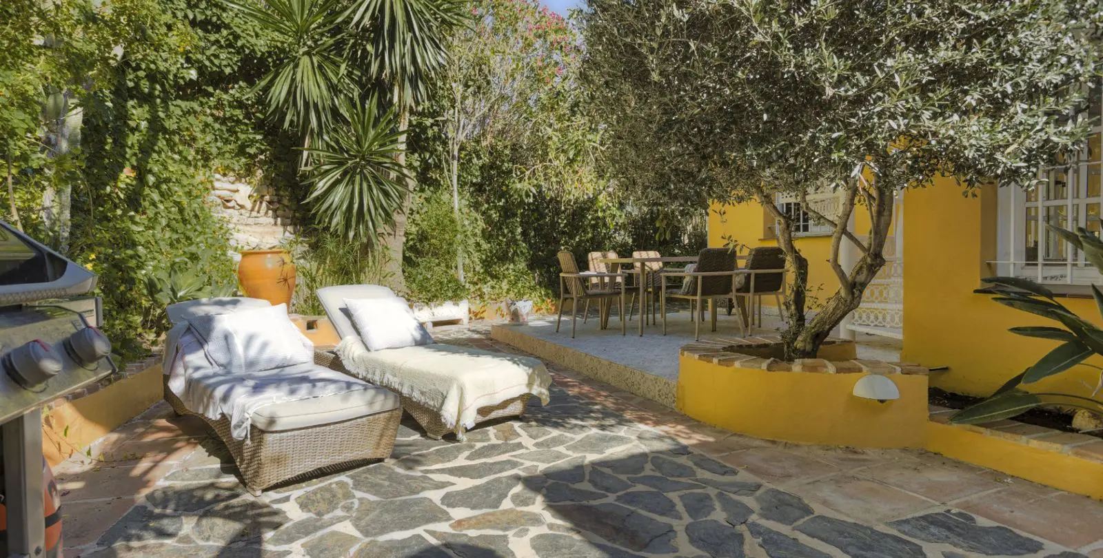 Sale of detached villa in Torremuelle 12