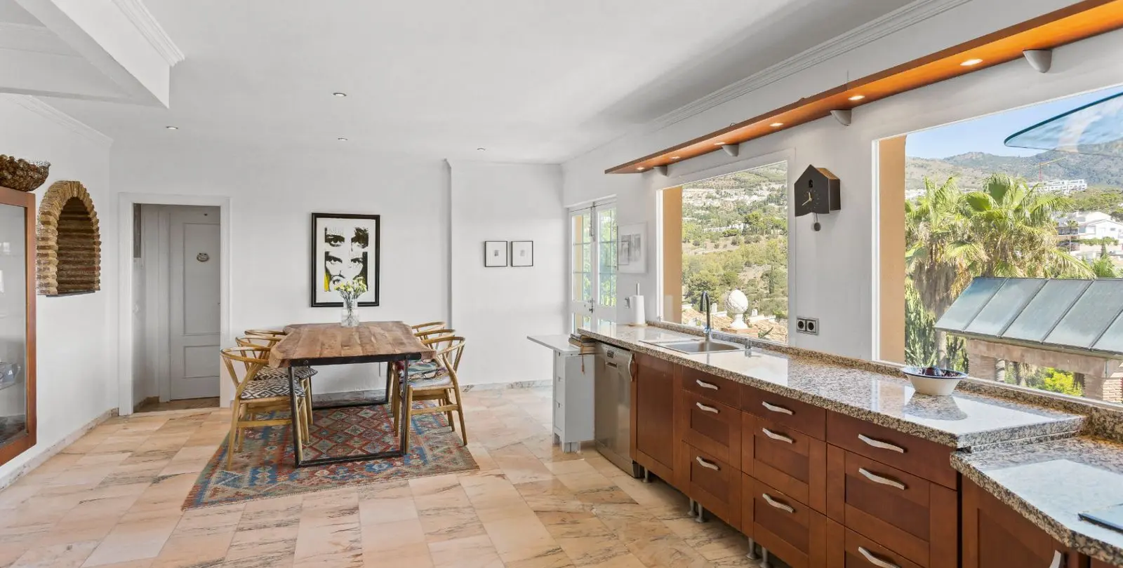Sale of detached villa in Torremuelle 34