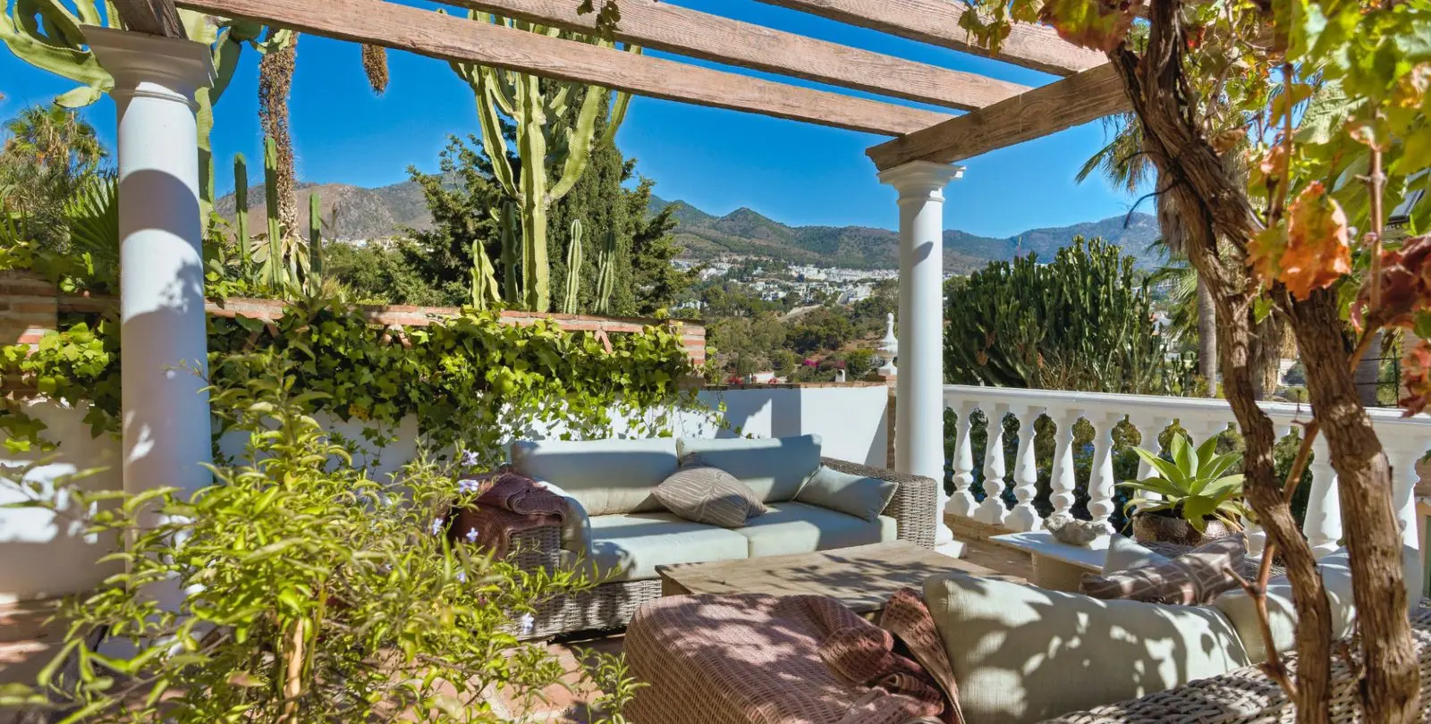 Sale of detached villa in Torremuelle 55