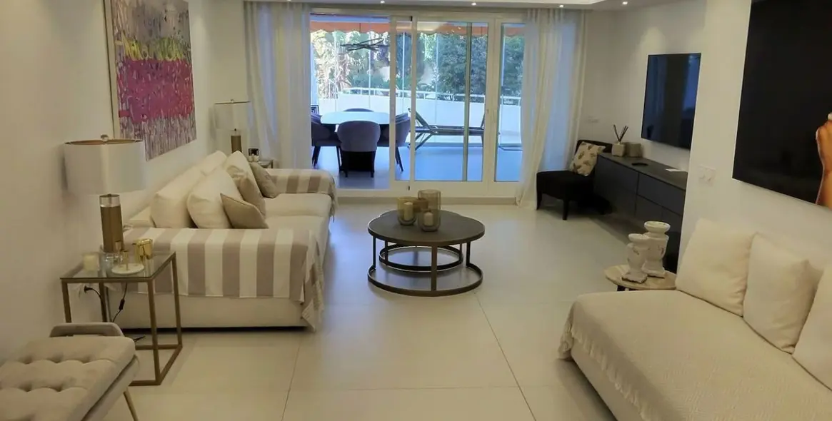 Продажа апартаментов на первом этаже в Puerto Banús 3