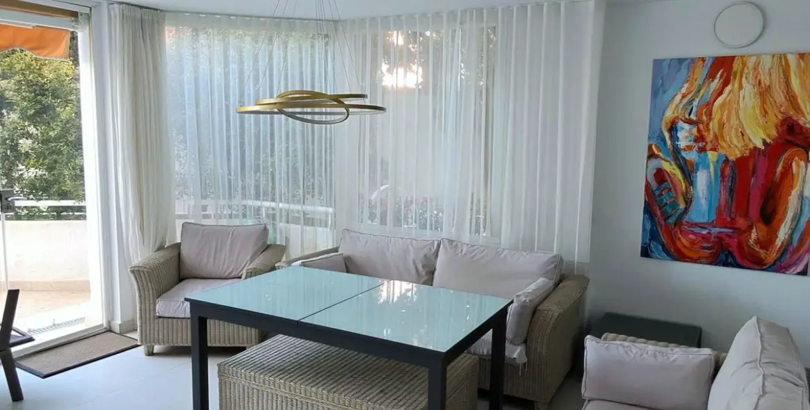 Продажа апартаментов на первом этаже в Puerto Banús 6