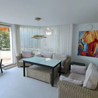 Продажа апартаментов на первом этаже в Puerto Banús