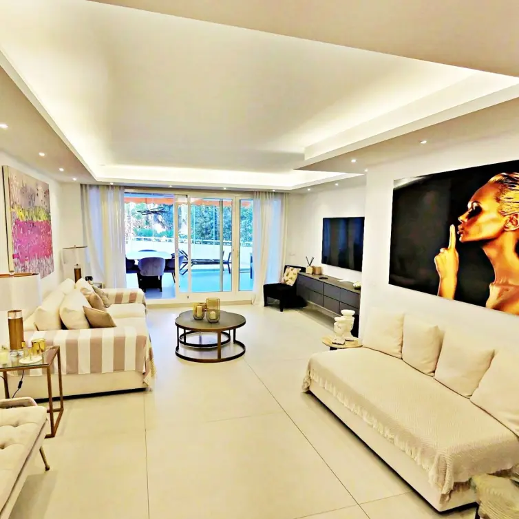 Sale of ground floor apartment in Puerto Banús