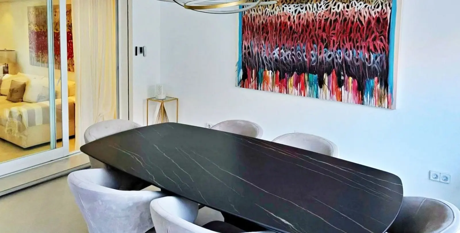 Sale of ground floor apartment in Puerto Banús 6